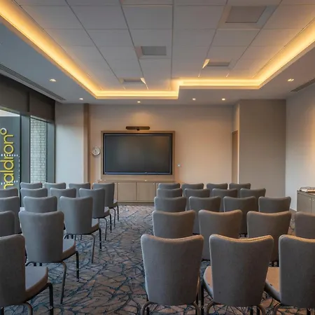 Maldron Centre 4*