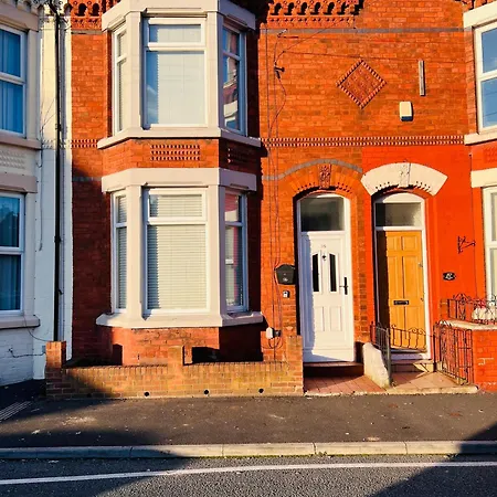 Apartment Charming 3-bed Anfield