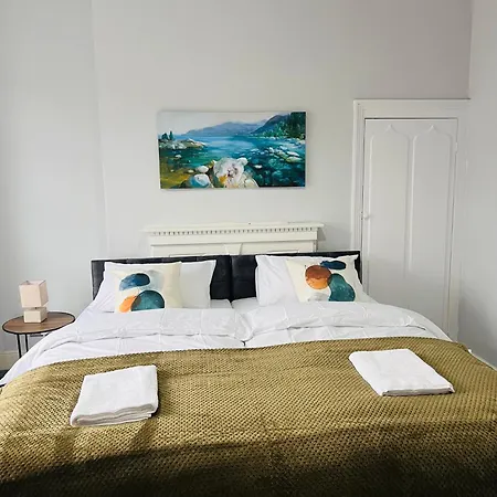 Apartment Charming 3-bed Anfield Liverpool