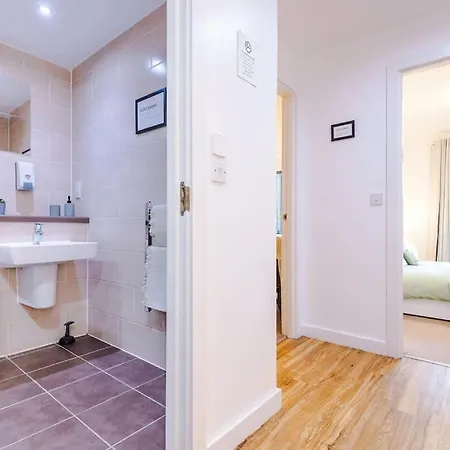 公寓 Sleeps 6, Stylish Apartment, Perfect For Groups, Long Term Disc 利物浦