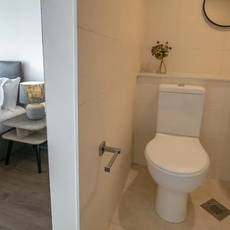 Dockside Aparthotel, Western Signature Collection