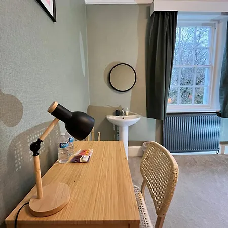 Mossley Hill Retreat *
