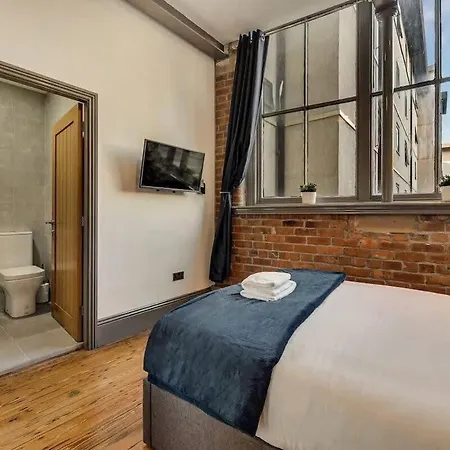 Stylish For 8 Guests Apartment