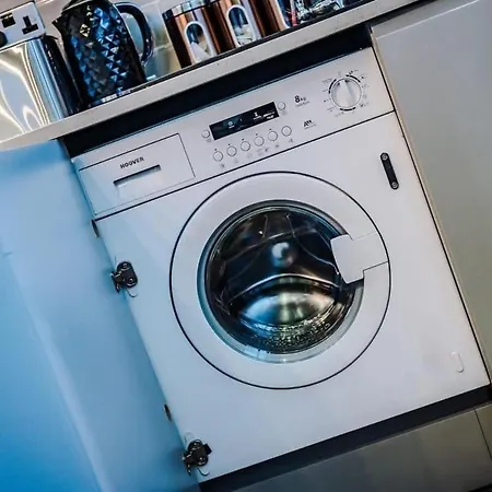 Stylish For 8 Guests