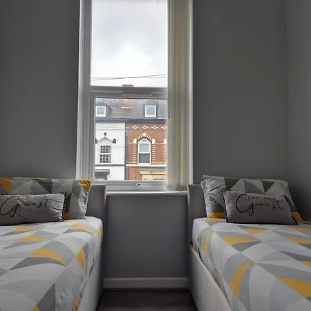 House Next To Anfield Stadium, Goodison Park Habitación en casa particular *
