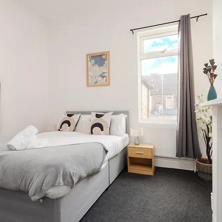 度假居 Anfield Abbey House 利物浦