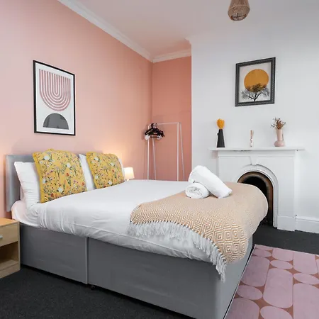 度假居 Anfield Abbey House 利物浦