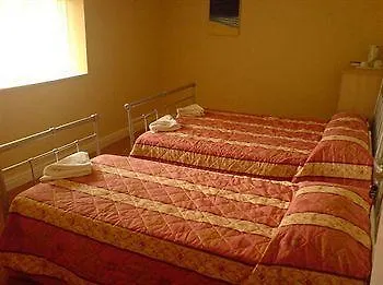 Manor House 2*