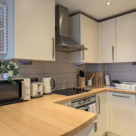 Apartamento Centre Morden 1-bedroom Near Dock Liverpool