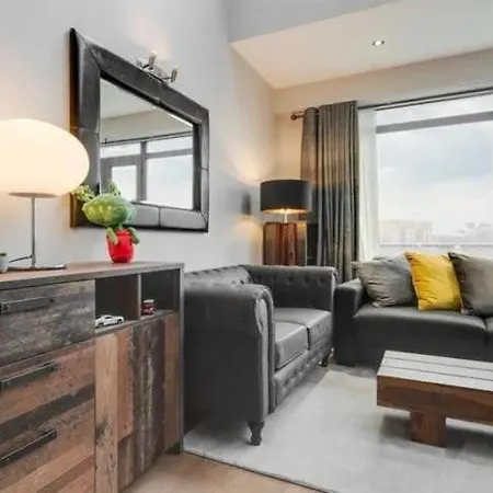 Unique City Centre Penthouse * Liverpool