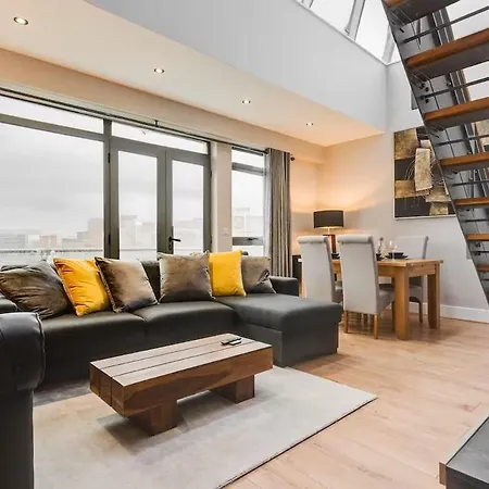 Unique City Centre Penthouse Apartment