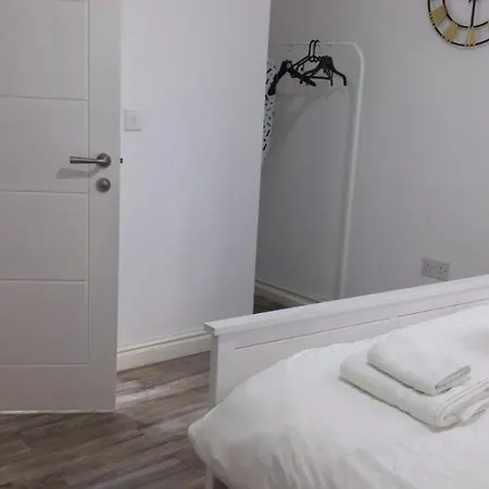 Citybreaks With Free Parking Aparthotel *