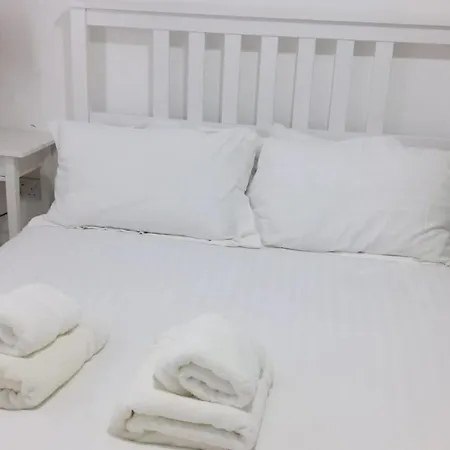 Citybreaks With Free Parking Aparthotel