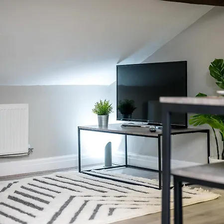 Attico Sleeping 6 Guests Liverpool