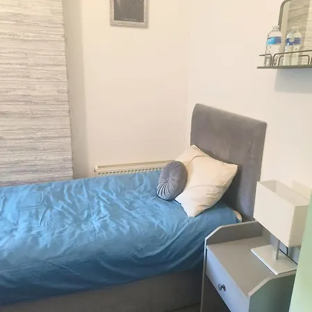 The Anfield View Bed & Breakfast *