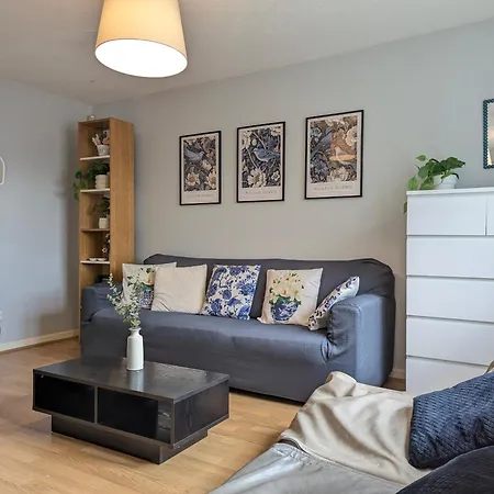 Vintage 2-bed Centre Gem Free Parking Апартаменты Ливерпуль