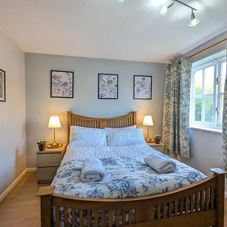Апартаменты Vintage 2-bed Centre Gem Free Parking