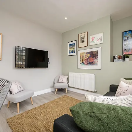 Lennon's Place Sleeping 5 Guests Apartamento *