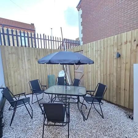 18 Anfield 5 Min Walk Sleeps 7 4br 5bed 3bathrms Liverpool