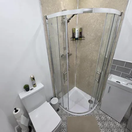 18 Anfield 5 Min Walk Sleeps 7 4br 5bed 3bathrms * Liverpool