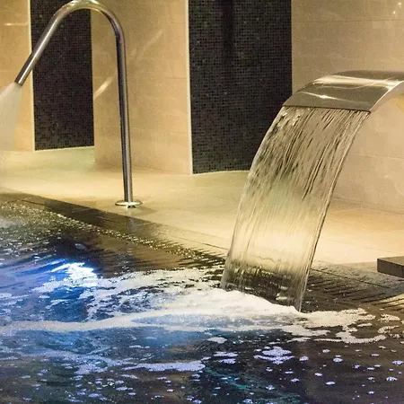 Doubletree By Hilton & Hotel 4*