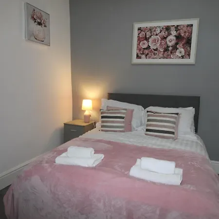 Holiday home Sefton House By Smart Corporate Liverpool