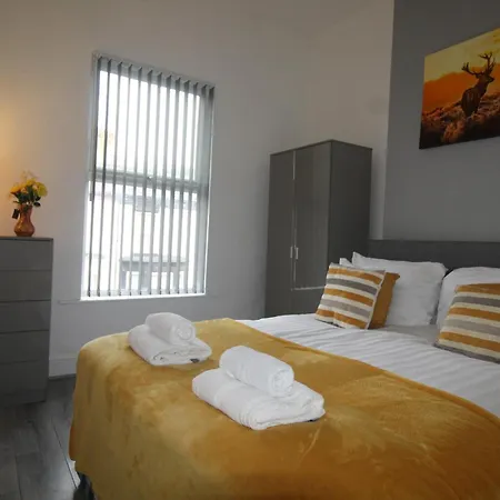 Holiday home Sefton House By Smart Corporate Liverpool