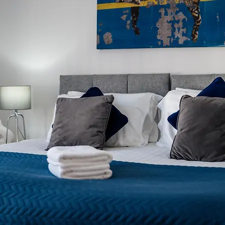 Cameron House - Air Host & Holiday home