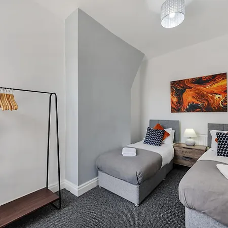 Holiday home Cameron House - Air Host &