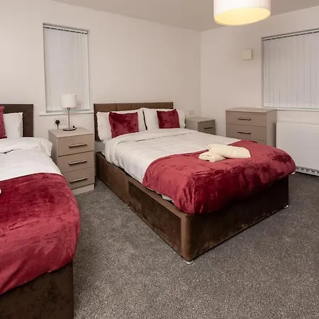 Apartment 3 Bedroom Flat W Parking Liverpool