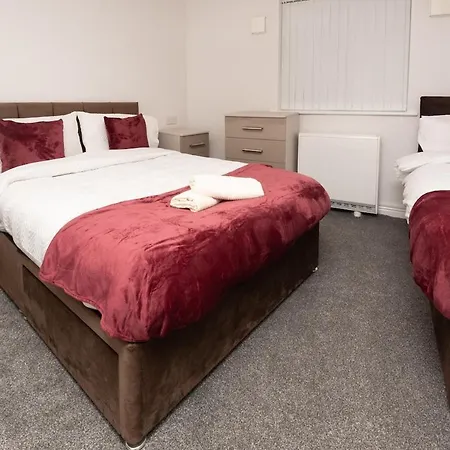 3 Bedroom Flat W Parking Liverpool