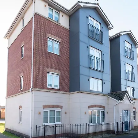 3 Bedroom Flat W Parking Apartment Liverpool