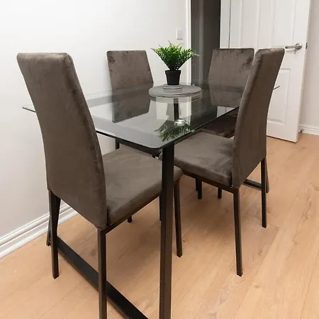 3 Bedroom Flat W Parking Liverpool