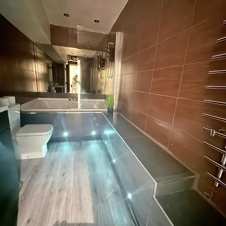 Amazing 10 Bed On Mathew Street Sleeps 18 شقة ليفربول