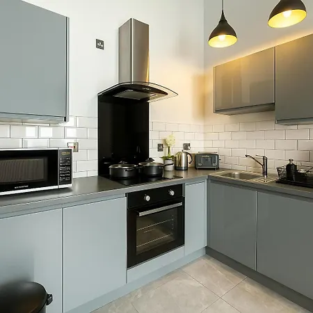 Bright Centre 1-bed Steps To Shops & Cafe Apartament