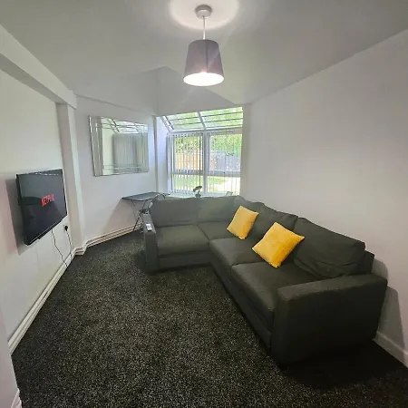 Apartment Furnished 1 Bedroom In
