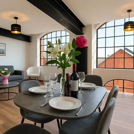 Balcony Street View 1-Bed Apt- Central Liverpool * Liverpool