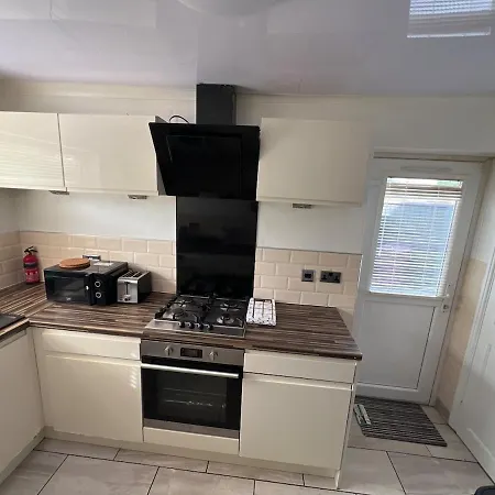 Charming & Relaxing 3 Bedrooms House Villa Liverpool