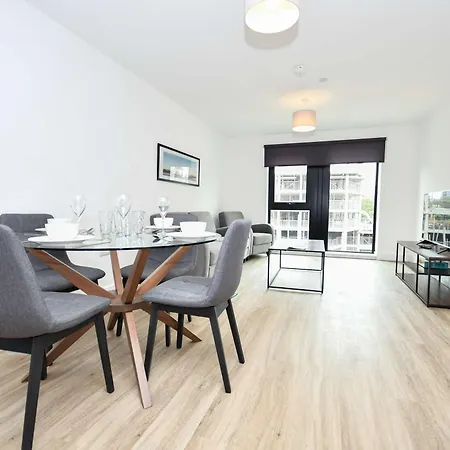 Lejlighed Lovely Spacious 2 Bedroom In *