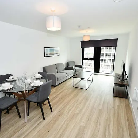 Lejlighed Lovely Spacious 2 Bedroom In *