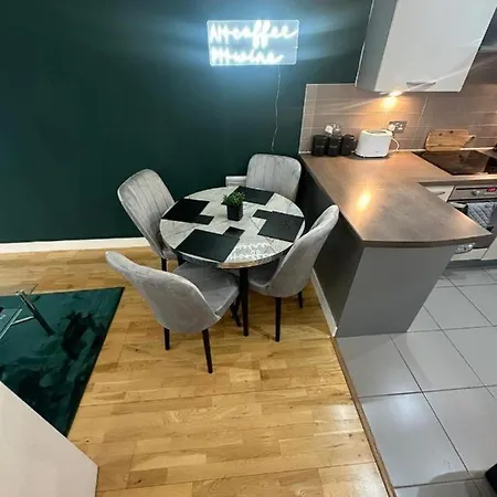 View One Bedroom *