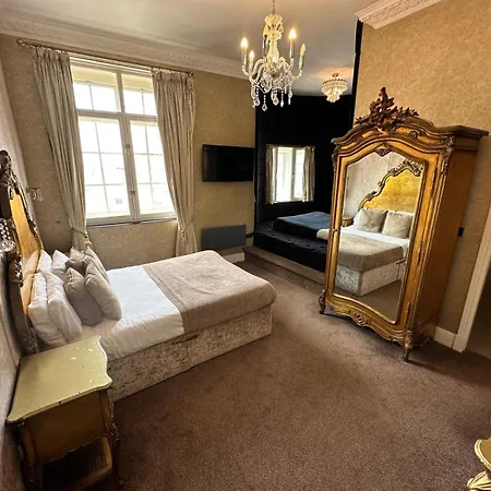 White Star Line Hotel 3*