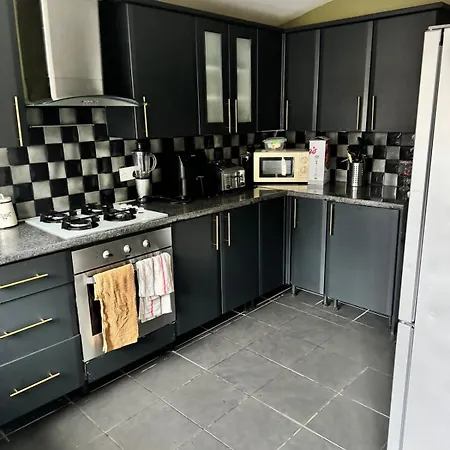 Feriehus Beautiful Three Bedroom House