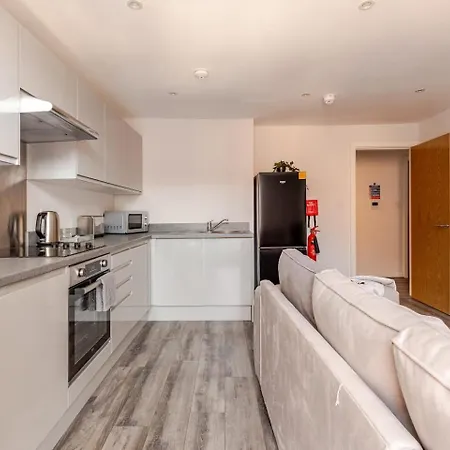 Urban Retreat By Lvp - Spacious 2-bed, Sleeps 10 - Ideal For Groups Appartement Liverpool