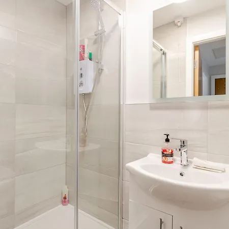 Haven - Modern 1-bed For Couples & Solo Travelers Appartement