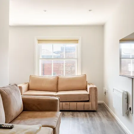 Appartamento Spacious - 1-bed With 2 Sofa Beds, Sleeps 6 - Ideal For Families & Small Groups