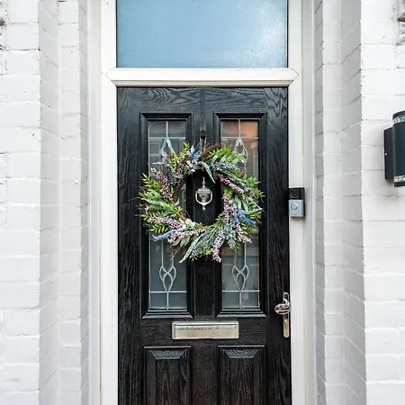Watford - Air Host & - 3 Bedroom Heritage House Casa vacanze