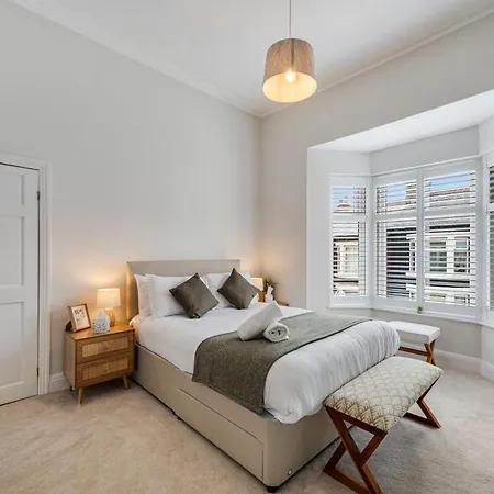 Watford - Air Host & - 3 Bedroom Heritage House Casa vacanze