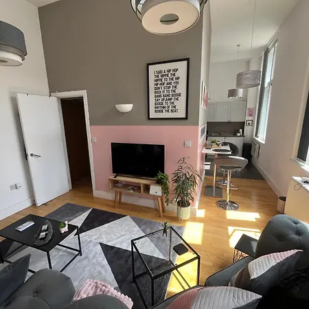 Apartment Duplex - Arts District