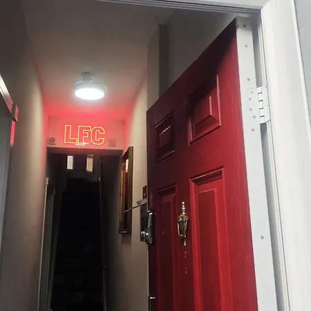 The Red Lounge 招待所
